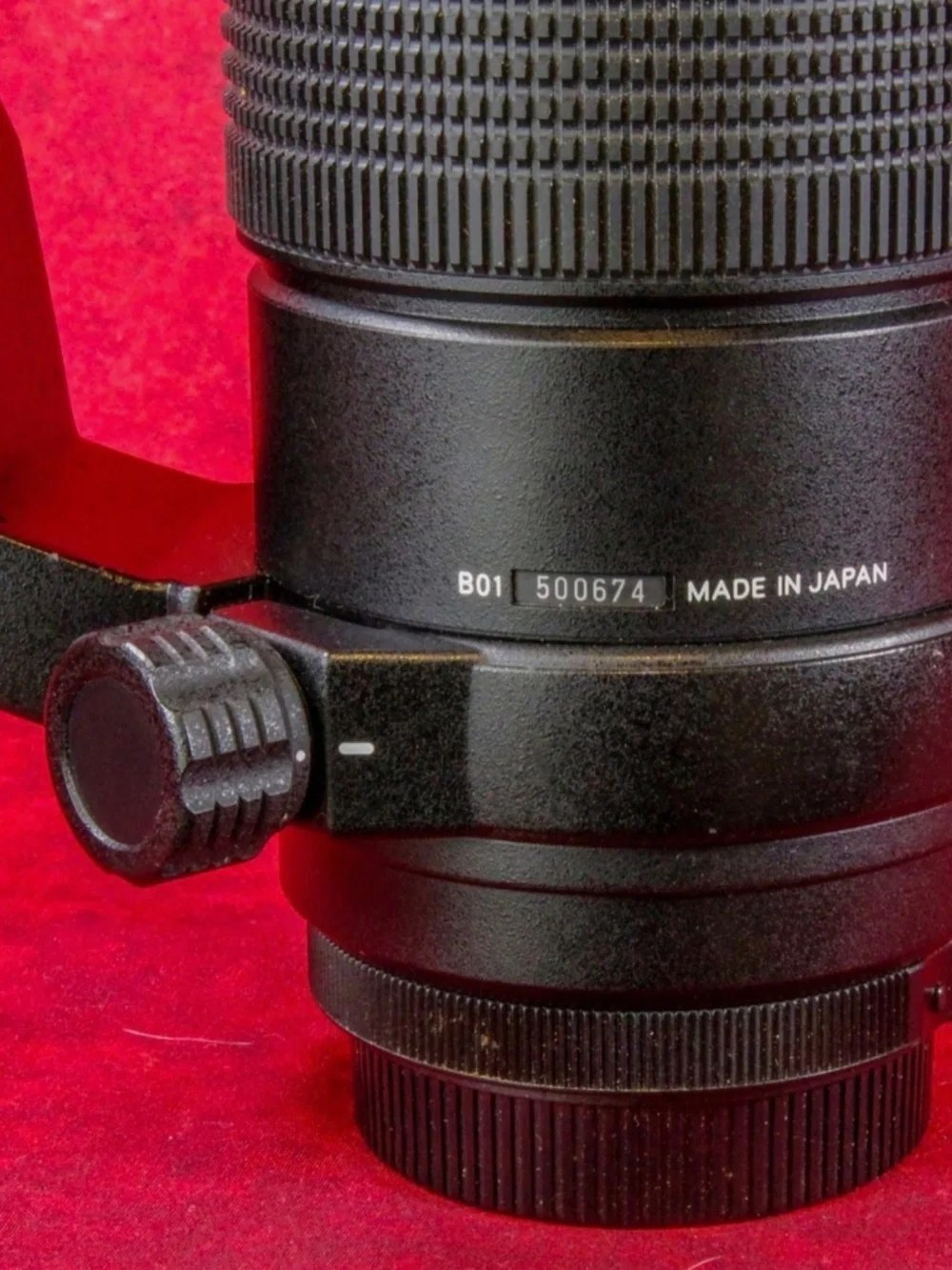 Tamron SP AF 180mm Macro f/3.5 -w/Hood and Tripod Foot-Nikon Mount